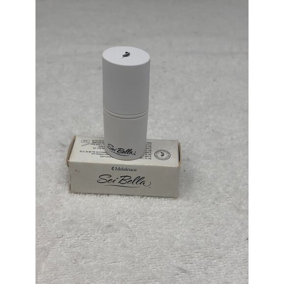Sei Bella Lip Treatment Clear Hydration Pre-Lipstick .123 oz N - 2710 - Picture 2 of 7